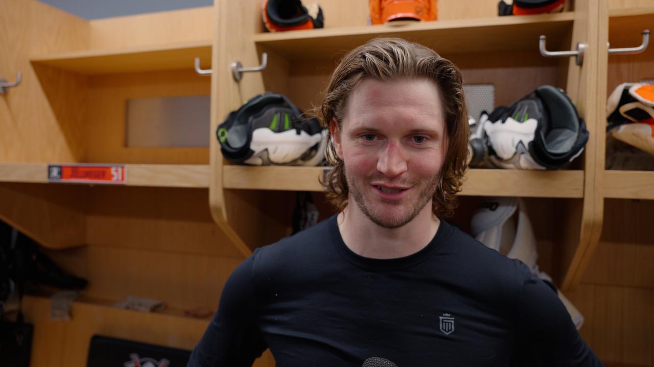 Victory+ - Ducks Practice: Jacob Trouba