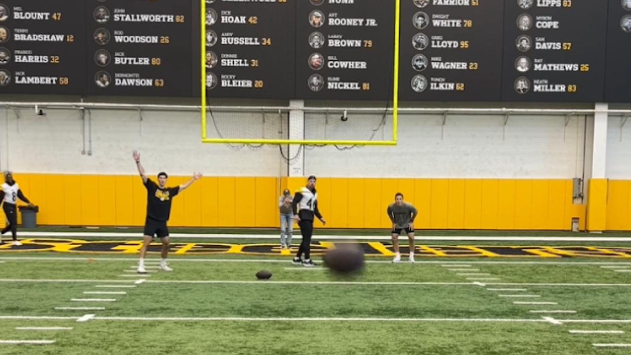 Victory+ - Punter vs Long Snapper