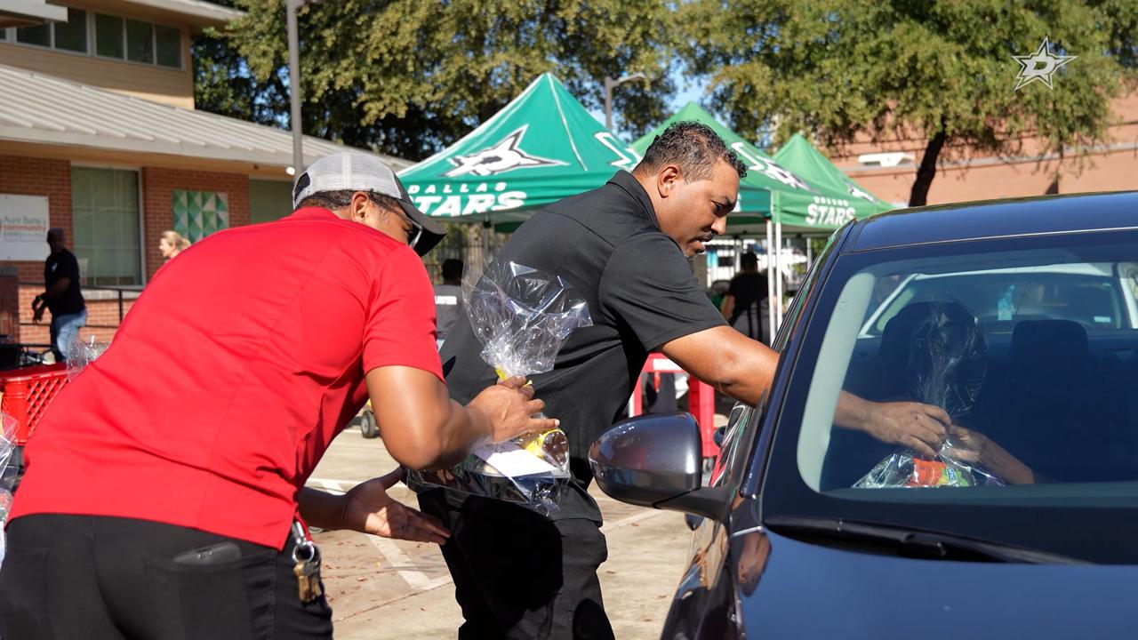 Victory+ - Thanksgiving Feast at Aunt Bette's Community Pantry