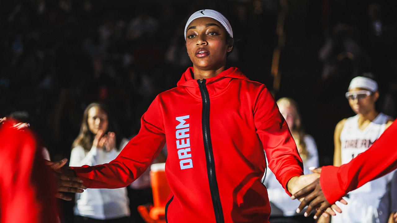 Victory+ - Angel Reese reaches 1,000-point career mark